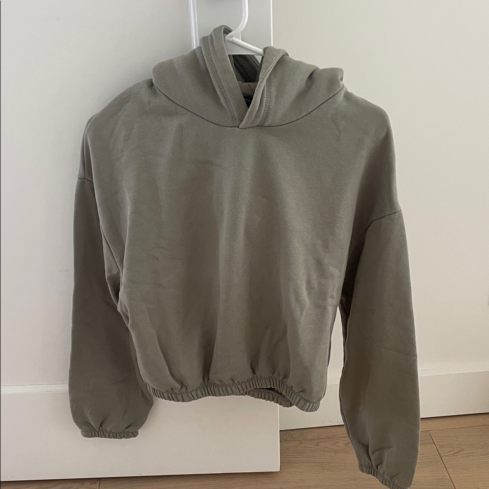 Zara Cropped Hoodie